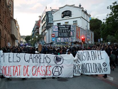 Manifestación del movimiento okupa durante el conflicto vecinal por El Kubo y La Ruïna.