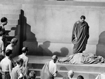 Marlon Brando, como Marco Antonio en la película 'Julio César' (1953) de Joseph Mankiewicz.