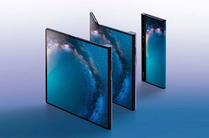 Sin duda ha sido uno de los móviles más sorprendentes de este MWC 2019 de Barcelona, el Huawei Mate X. Sobre todo por su original propuesta de entender el teléfono plegable, permitiendo disfrutar de una gran pantalla de 6,6 pulgadas plegado y de 8 pulgadas cuando esta se despliega. Ademas es el primer móvil con conectividad 5G de Huawei, y eso sí, su precio será prohibitivo, de 2.300 euros.