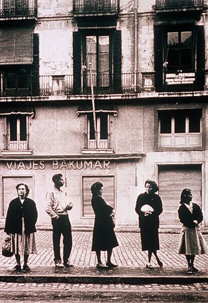 <i>Las Ramblas</i>, Barcelona, 1956, de Ramón Masats.