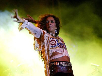 La cantante Rosario durante una de sus actuaciones.