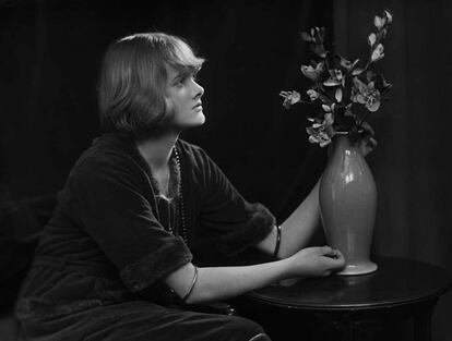 La escritora Daphne du Maurier, fotografiada en 1930.