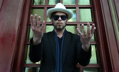 El músico británico Gaz Coombes retratado en Madrid.