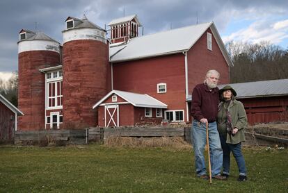 Joan and Harold Koster