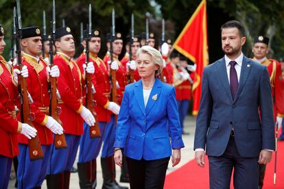 Montenegrian President Jakov Milatovic and European Commission President Ursula von der Leyen