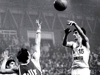 Mirza Delibasic, en un partido de la Copa de Europa con el Madrid en 1982