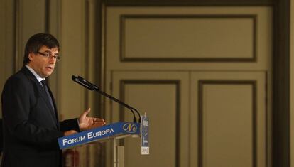 El presidente de la Generalitat, Carles Puigdemont, en el foro Nueva Econom&iacute;a.