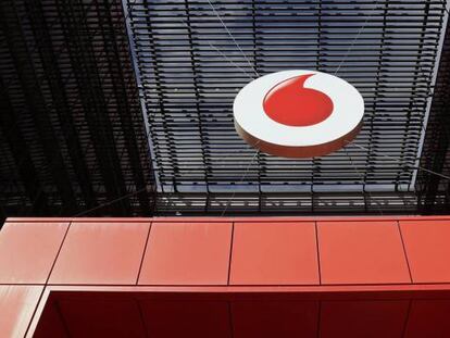Vodafone traspasa sus torres en España para la OPV de su TowerCo