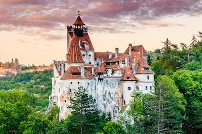 El castillo de Bran, atracción turística gracias al personaje de Drácula.