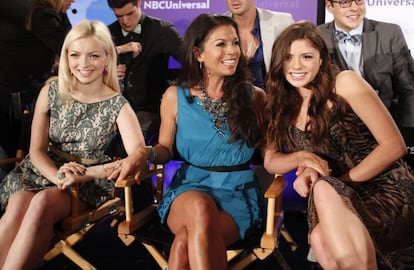 Francesca, Dina y Morgan, hijas y esposa (en el centro) de Clint Eastwood, en el lanzamiento del ‘reality’ ‘Mrs. Eastwood and company’, el 18 de abril, en Pasadena (California)