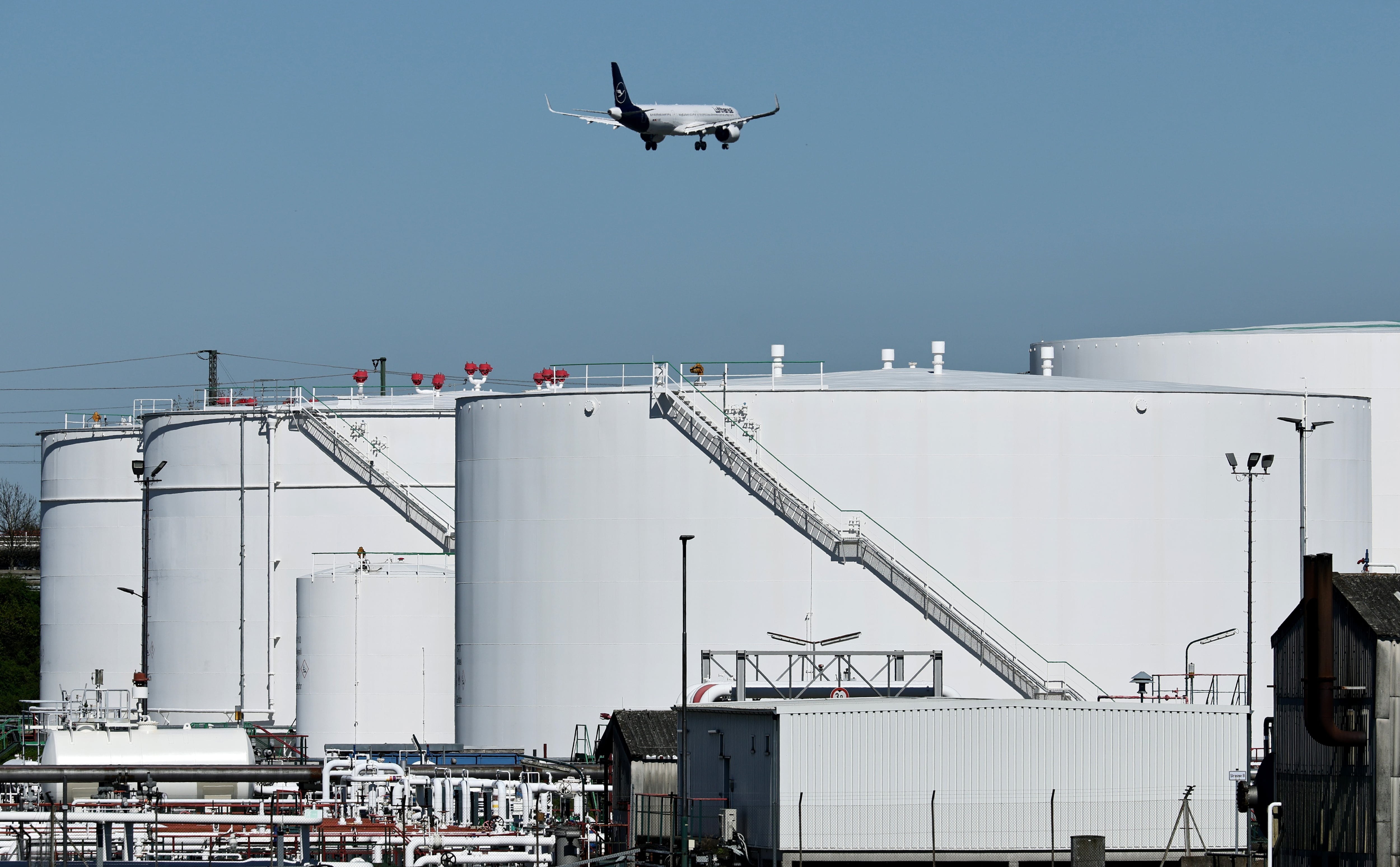 Las aerolíneas necesitan la ayuda de los Gobiernos ante la crisis del petróleo