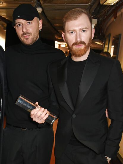 Los hermanos Demna y Guram Gvasalia en una imagen de 2016.