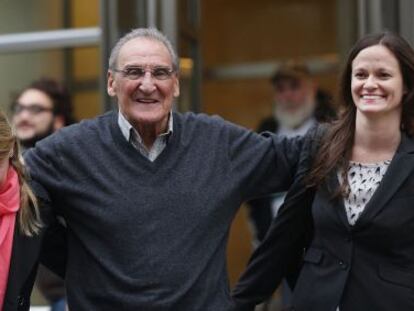 Vincent Asaro, saliendo del tribunal el pasado jueves en Nueva York.