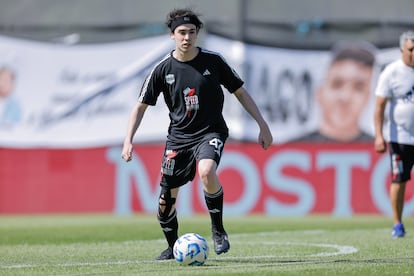 El 'streamer' argentino Ivn Buhajeruk, ms conocido como Spreen, debuta en el Deportivo Riestra en un partido frente al Vlez de la Liga Argentina.