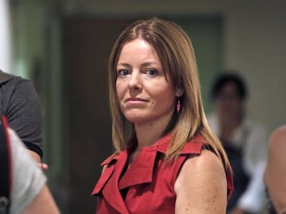 La secretaria autonómica de Hacienda, Clara Ferrando, en las Cortes Valencianas.