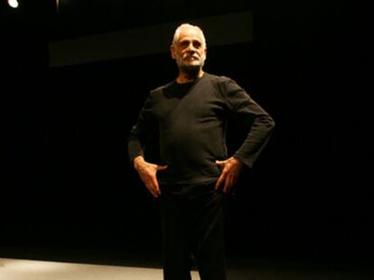 Bruce Myers, después de un ensayo de <i>El gran inquisidor.</i>