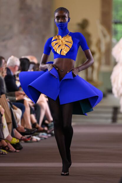 Schiaparelli_HCFW2324_Look13