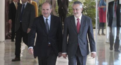 Los expresidentes de la Junta, Manuel Chaves y José Antonio Griñán.