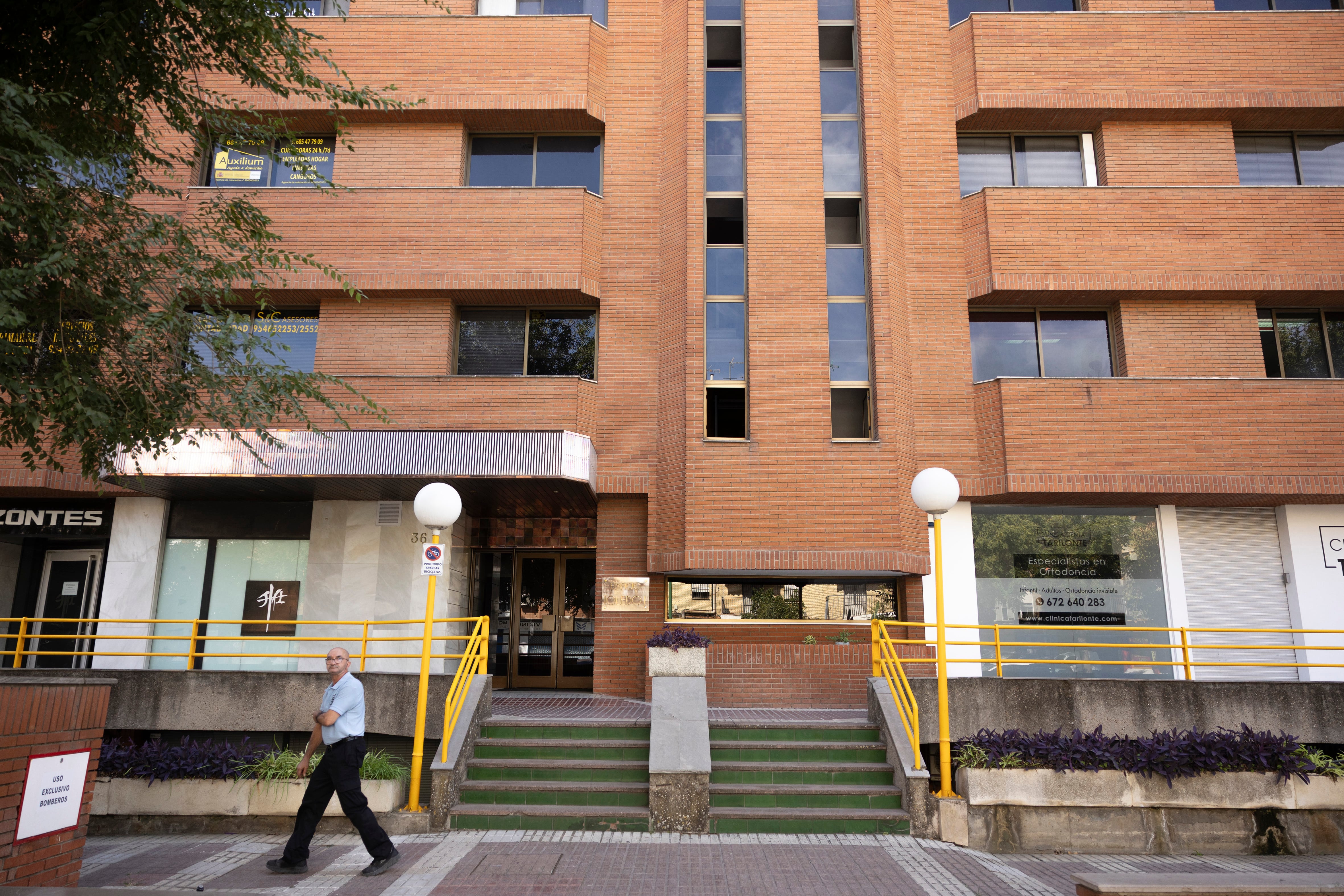 DVD1339 (10/10/2026): Sevilla. Edificio donde se encuenrta la sede de  Inserta Andalucía Sevilla en la Avenida de Hytasa, numero 36.
FOTO: PACO PUENTES (EL PAÍS)