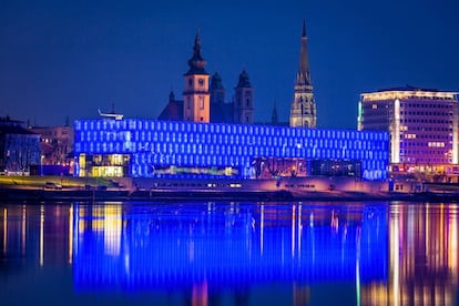 El Museo de Arte Lentos de Linz.