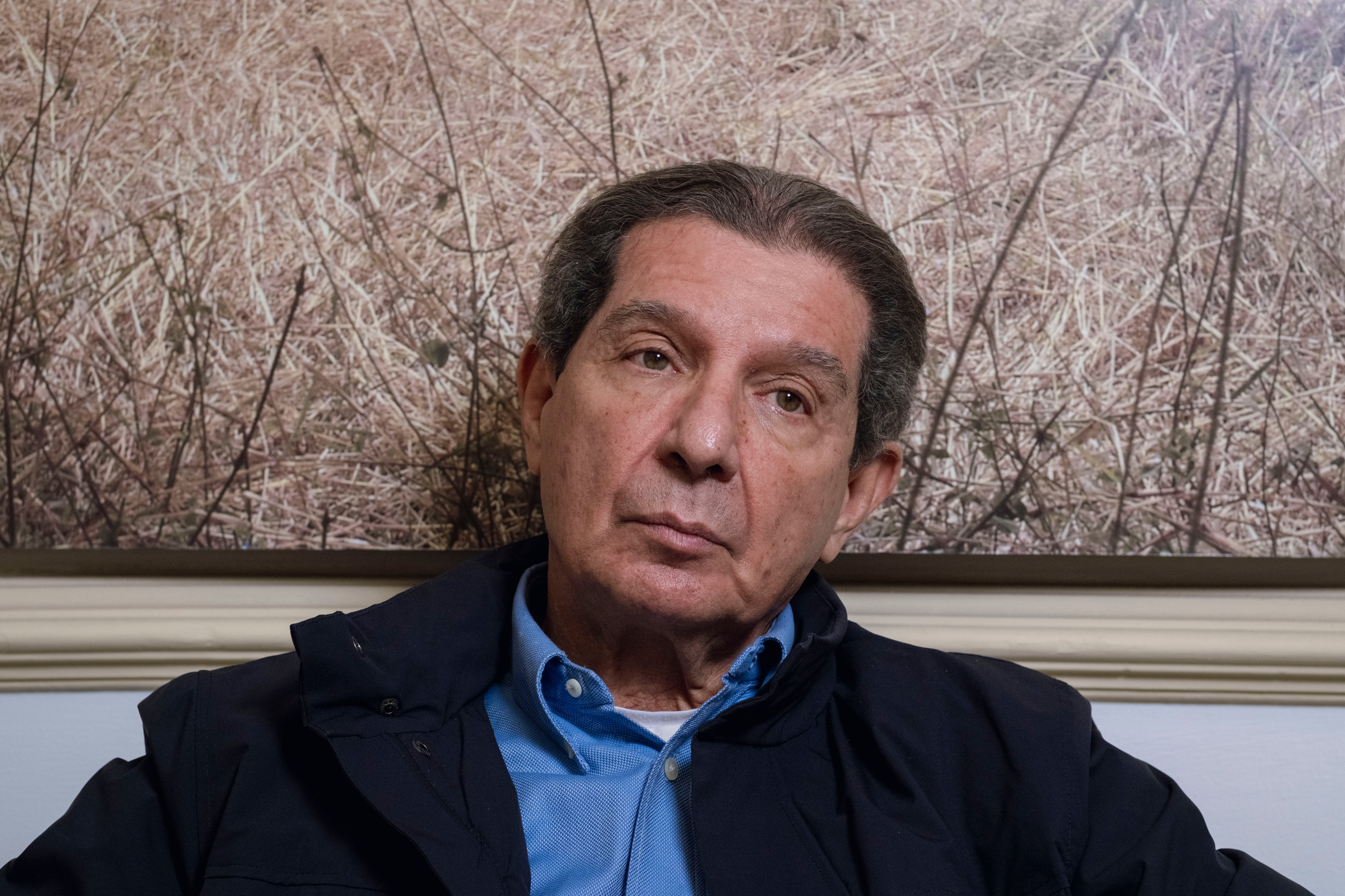 José Félix Lafaurie, en su oficina. 