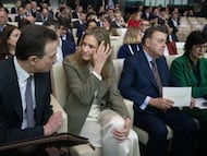 El consejero delegado de Enagas, Arturo Gonzalo, la vicepresidenta del Gobierno y ministra para la Transición Ecológica, Sara Aagesen, el presidente de Enagas, Antonio Lladén y la presidenta de la CNMC, Cani Fernández, durante la inauguración del 4º Día del Hidrógeno.