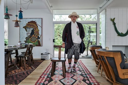 El marchante Stefan Simchowitz, uno de los enfants terribles del arte, en su casa de Los Ángeles en mayo de 2020