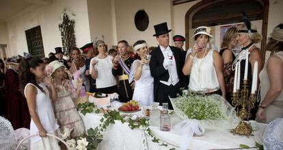 Recreaci&oacute;n del ambiente de la Belle &Eacute;poque en las Villas de Benic&agrave;ssim.