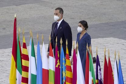 Los Reyes, durante el acto de homenaje de estado a las víctimas de la pandemia.