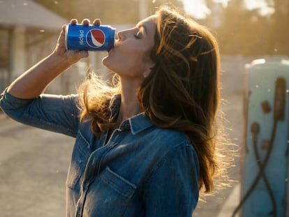 Cindy Crawford, en el nuevo anuncio de Pepsi.