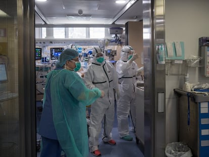 La UCI del Hospital Vall d'Hebron durante la pandemia del coronavirus.