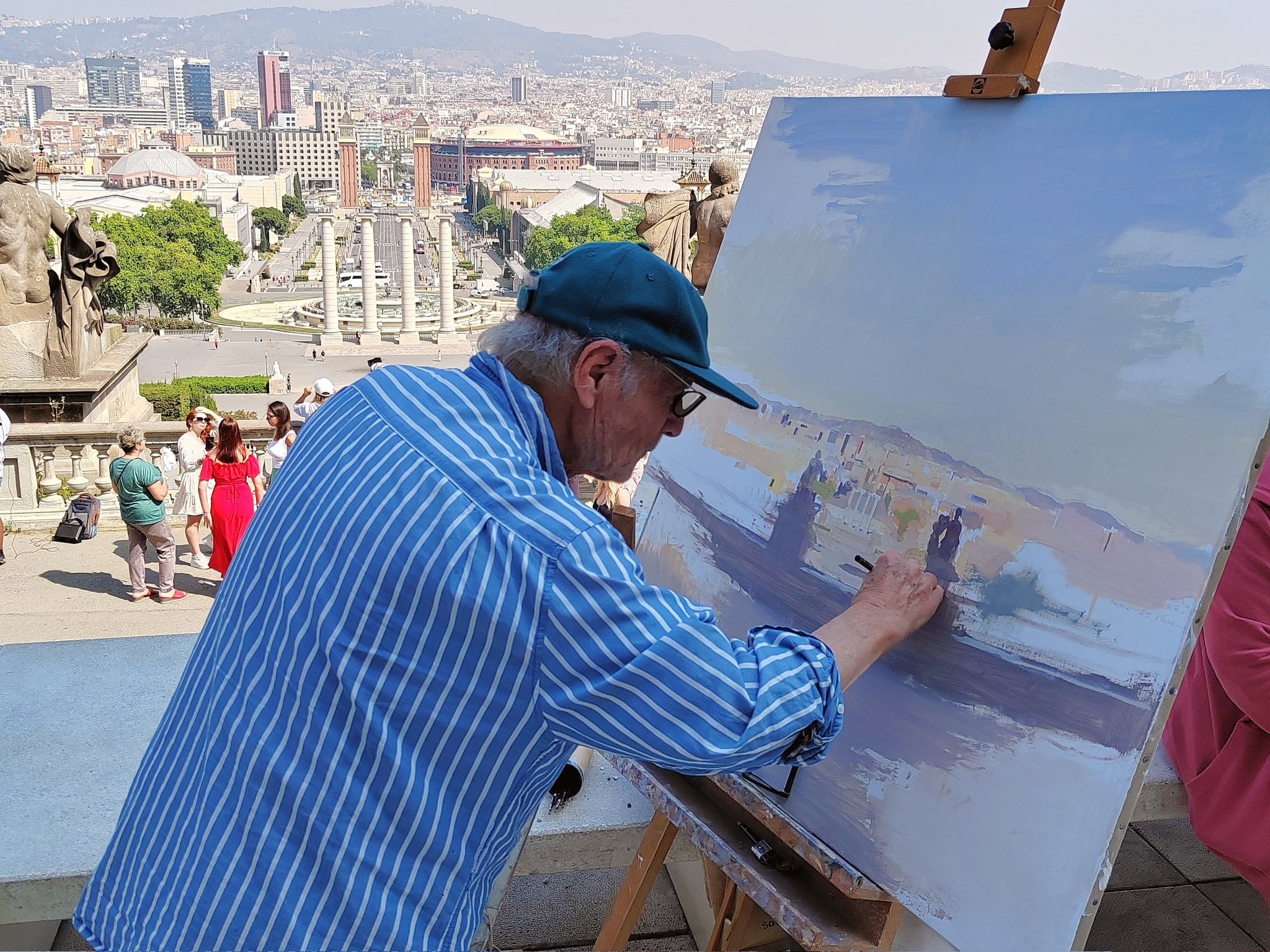 Antonio López retoma su proyecto de pintar la panorámica de Barcelona desde el MNAC Publicado por Últimas noticias: la última hora de hoy en EL PAÍS