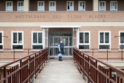 Javier Cervera, capellán del Cottolengo del Padre Alegre, en Algete, este lunes.