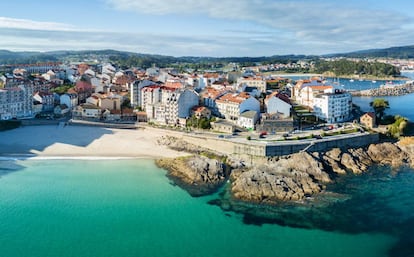 Playa de Caneliñas en las Rías Baixas en Pontevedra.