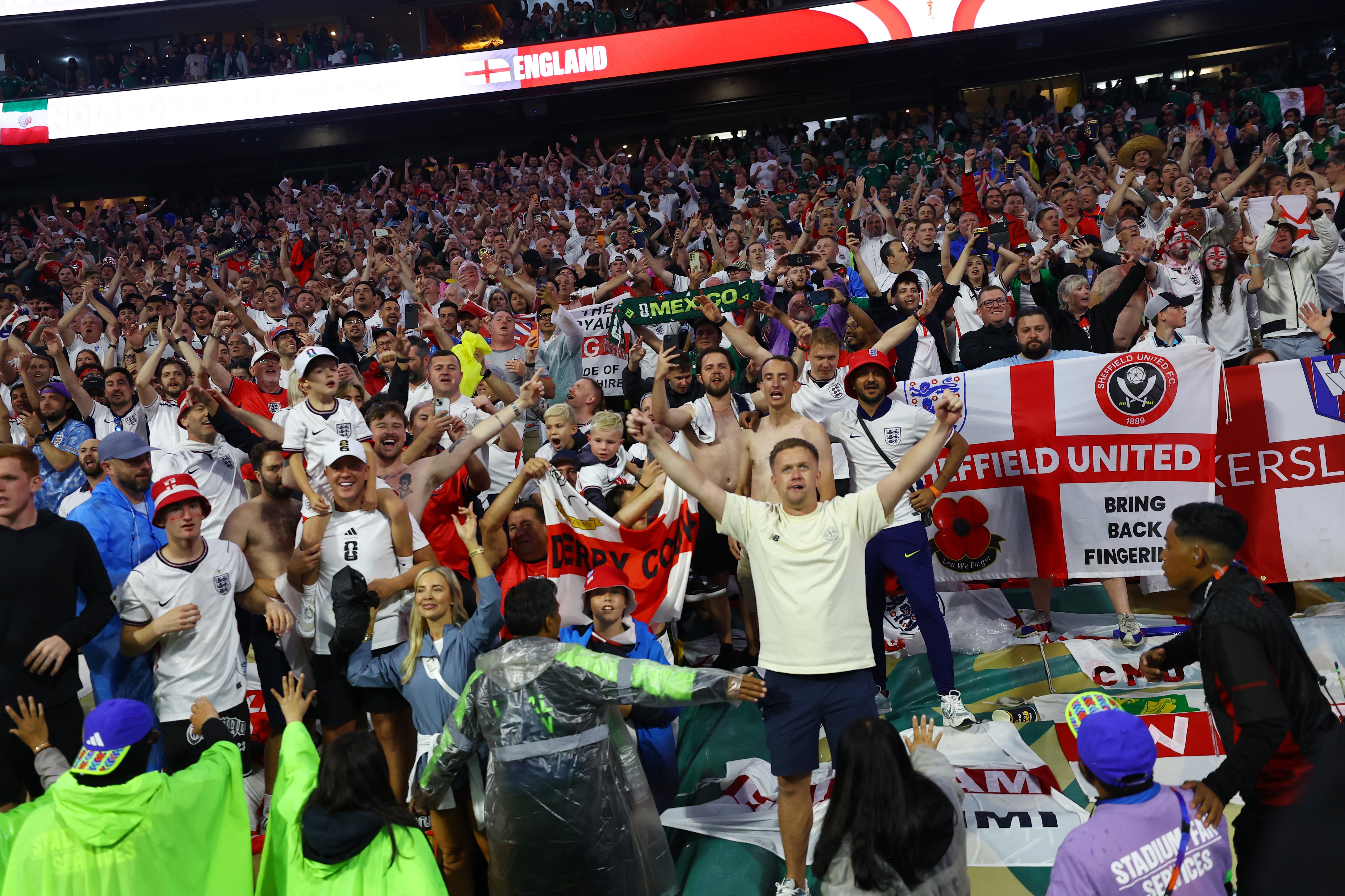 Ingleses en el Azteca: la revancha de Darryl, el lamento de Attila