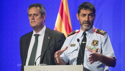 El major dels Mossos, Josep Lluís Trapero, amb el conseller Joaquim Forn.