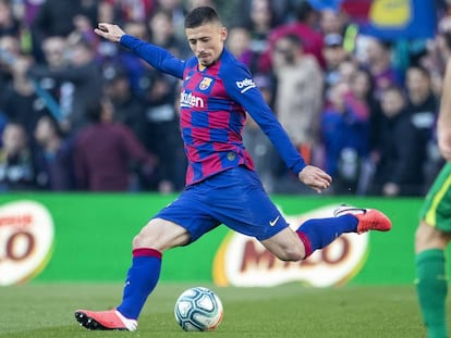 Lenglet, en un partido de esta temporada. 