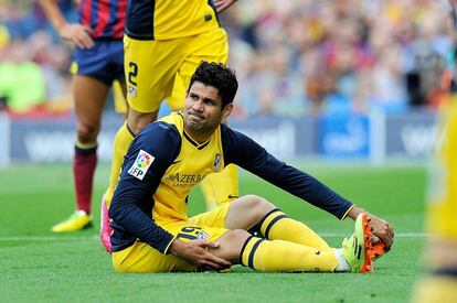 Diego Costa cae lesionado en la primera mitad