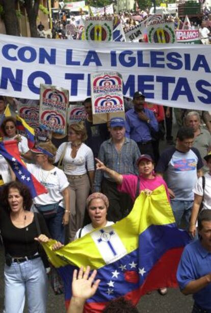 Manifestaci&oacute;n en Caracas contra Ch&aacute;vez por sus ataques contra la Iglesia.