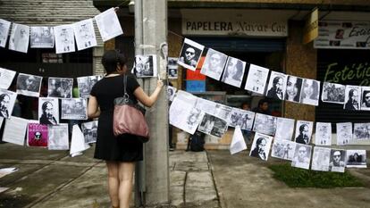Fotografías en recuerdo los cinco asesinados
