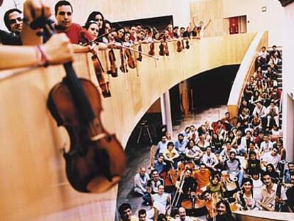 La Joven Orquesta Nacional de España (JONDE) celebró
su 20º aniversario durante un concierto en Albacete, en el teatro Circo.