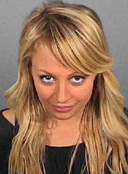 La foto de la ficha policial de Nicole Richie.