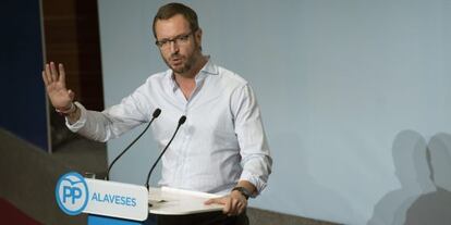 El vicesecretario del Partido Popular, Javier Maroto, en un acto en Vitoria el pasado 26 de septiembre.