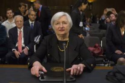 Janet Yellen, candidata de la Casa Blanca a dirigir la Reserva Federal (Fed) testifica ante una audiencia de confirmación en el Comité Bancario del Senado de Washington, Estados Unidos.