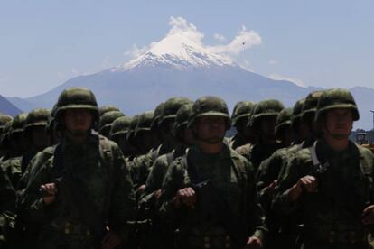 Soldados en Puebla, en el centro de México.