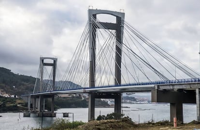 Puente de Rande, tras las obras de desdoblamiento.