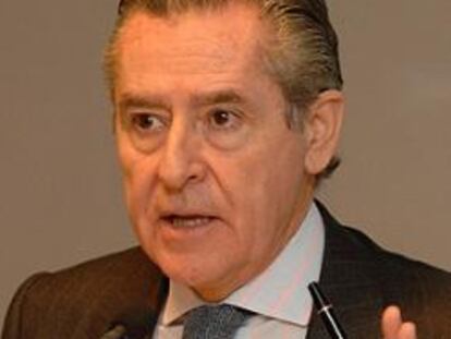 Aguirre aumenta su poder en Caja Madrid en detrimento de Gallardón