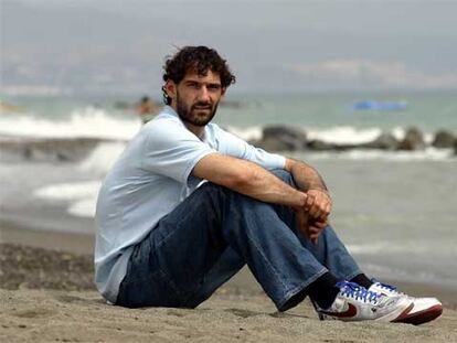 Jorge Garbajosa, fotografiado el miércoles en una playa malagueña.