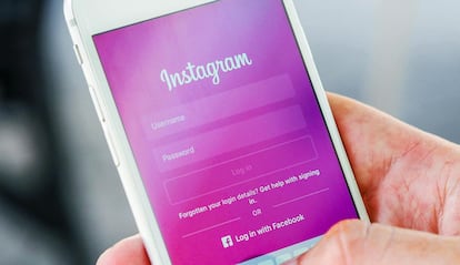 Pantalla de inicio de Instagram en un móvil