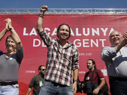 Gemma Lienas, Pablo Iglesias i Lluís Rabell, a Barcelona.